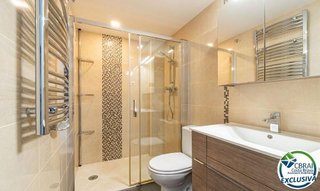 Piso en venta en Salatar en Roses