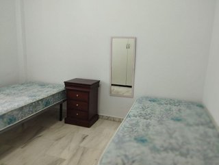 Piso en alquiler en Colores - Entreparques en Sevilla