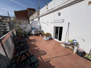Ático en venta en Vilapicina i la Torre Llobeta en Barcelona