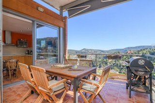 Chalet en venta en Vallirana