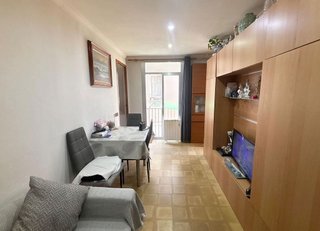Piso en venta en El Raval en Barcelona