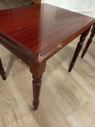 Set di 2 tavolini in legno