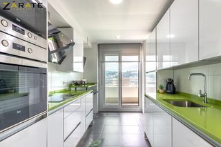 Piso en venta en San Pedro de Deusto-La Ribera en Bilbao
