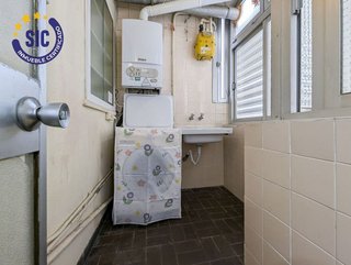 Piso en venta en En Corts en Valencia