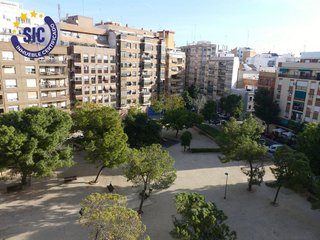 Piso en venta en En Corts en Valencia