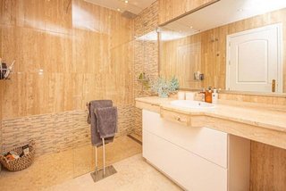 Piso en venta en Elviria en Marbella