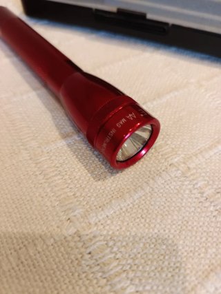Linterna Mini Maglite Profesional Roja