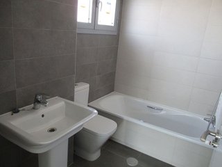 Piso en venta en Pradolongo en Madrid