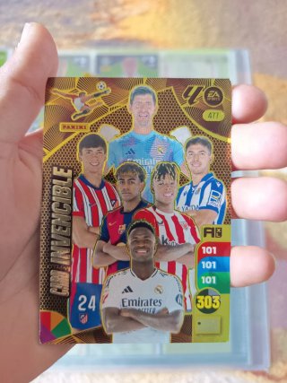 Álbum Adrenalyn 24/25: 176 cartas, CR7, Invencible