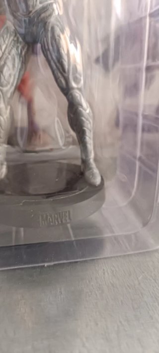 Action Figure Marvel Ultron