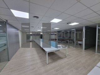 Local comercial en alquiler en La Dreta de l'Eixample en Barcelona