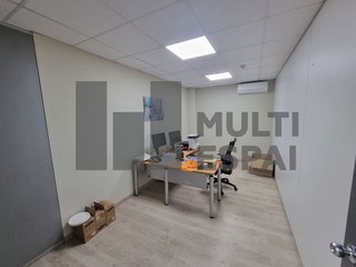 Local comercial en alquiler en La Dreta de l'Eixample en Barcelona