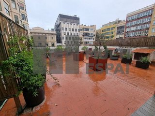 Local comercial en alquiler en La Dreta de l'Eixample en Barcelona