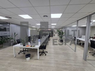 Local comercial en alquiler en La Dreta de l'Eixample en Barcelona