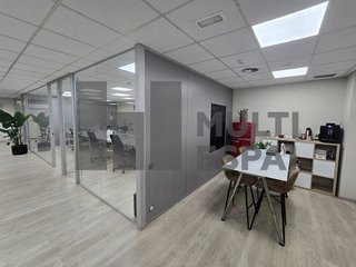 Local comercial en alquiler en La Dreta de l'Eixample en Barcelona