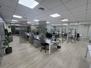 Local comercial en alquiler en La Dreta de l'Eixample en Barcelona
