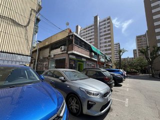 Local comercial en alquiler en Bellvitge en Hospitalet de Llobregat, L´