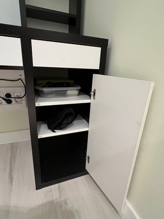 Escritorio IKEA MIKI Negro y Blanco