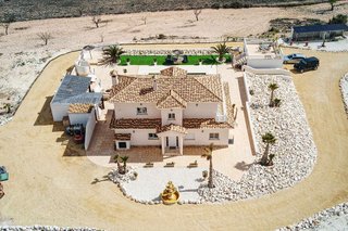 Casa en venta en Pinós