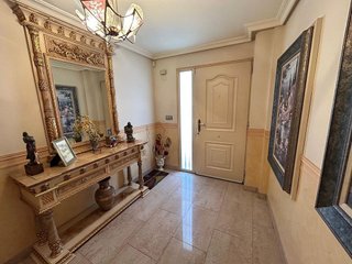 Casa adosada en venta en Crevillent