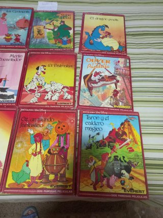 Libros cuentos Disney. Añadido 8 libros más