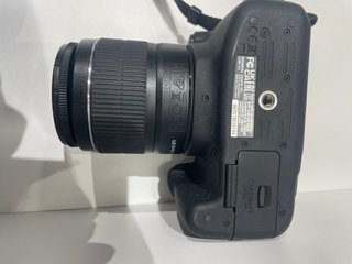 Canon EOS 2000D EF-S 18-55 III Kit