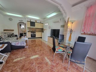 Casa adosada en venta en La Siesta - El Salado - Torreta en Torrevieja