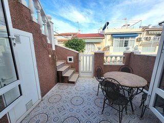 Casa adosada en venta en La Siesta - El Salado - Torreta en Torrevieja