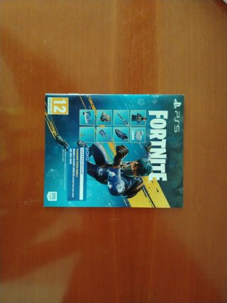 PS5 SIN USAR Slim Digital + PACK FORTNITE EXCLUSI.