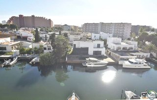 Piso en venta en Santa Margarida en Roses