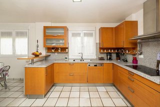 Chalet en venta en Zubia (La)