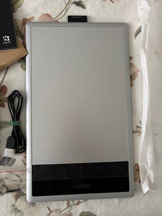 Tableta Gráfica Wacom Bamboo CTH-670.