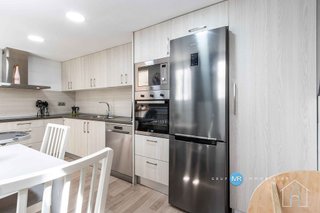 Piso en venta en Les Arenes - La Grípia  Can Montllor en Terrassa