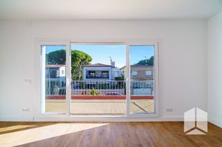 Piso en venta en Lluminetes en Castelldefels