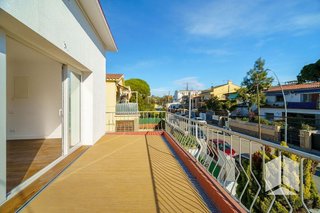 Piso en venta en Lluminetes en Castelldefels