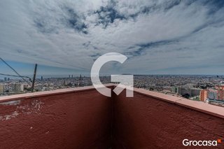 Chalet en venta en El Carmel en Barcelona