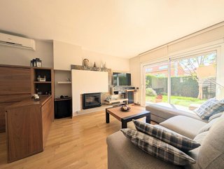 Casa pareada en venta en Viladecavalls