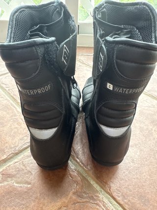 Semibota Moto Gaerne Impermeable Negra talla 41