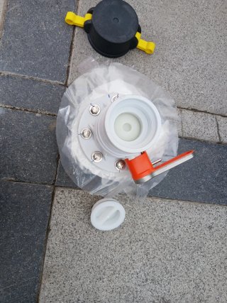 Válvula de drenaje con mango