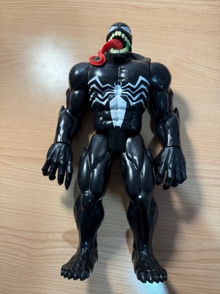 Muñeco Venom Marvel 30cm