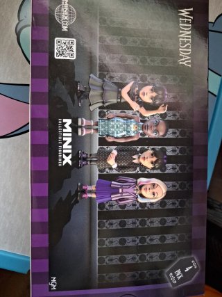 Minix Miércoles Addams Figuras Coleccionables