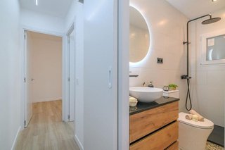 Piso en venta en La Prosperitat en Barcelona
