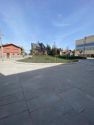 Local comercial en alquiler en Ensanche en Pamplona