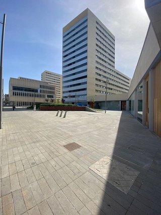 Local comercial en alquiler en Ensanche en Pamplona