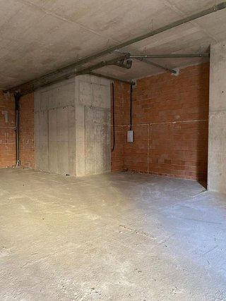 Local comercial en alquiler en Ensanche en Pamplona