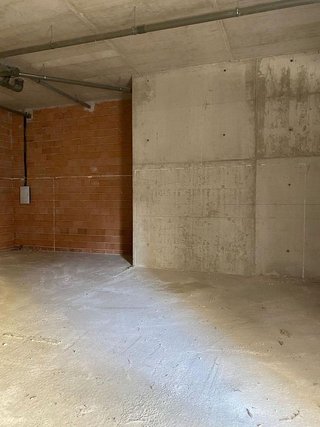 Local comercial en alquiler en Ensanche en Pamplona