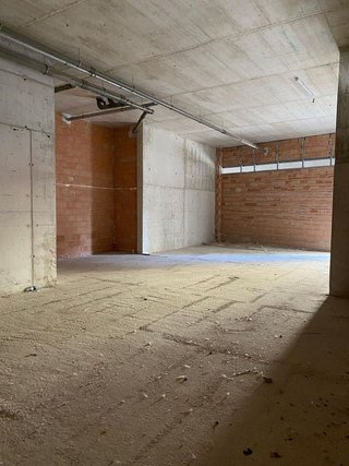 Local comercial en alquiler en Ensanche en Pamplona