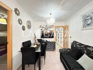 Piso en venta en Artigas - Llefià en Badalona