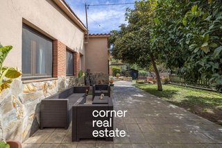 Chalet en venta en Molins de Rei