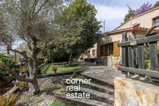 Chalet en venta en Molins de Rei